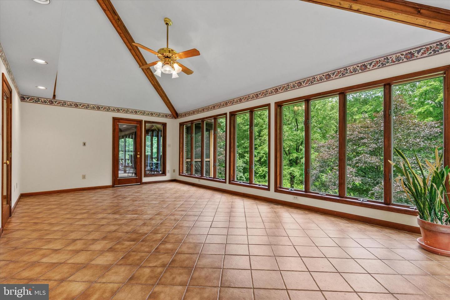 10060 HAMPTON RD, FAIRFAX STATION, Virginia 22039, 5 Bedrooms Bedrooms, ,5 BathroomsBathrooms,Residential,For sale,10060 HAMPTON RD,VAFX2242684 MLS # VAFX2242684