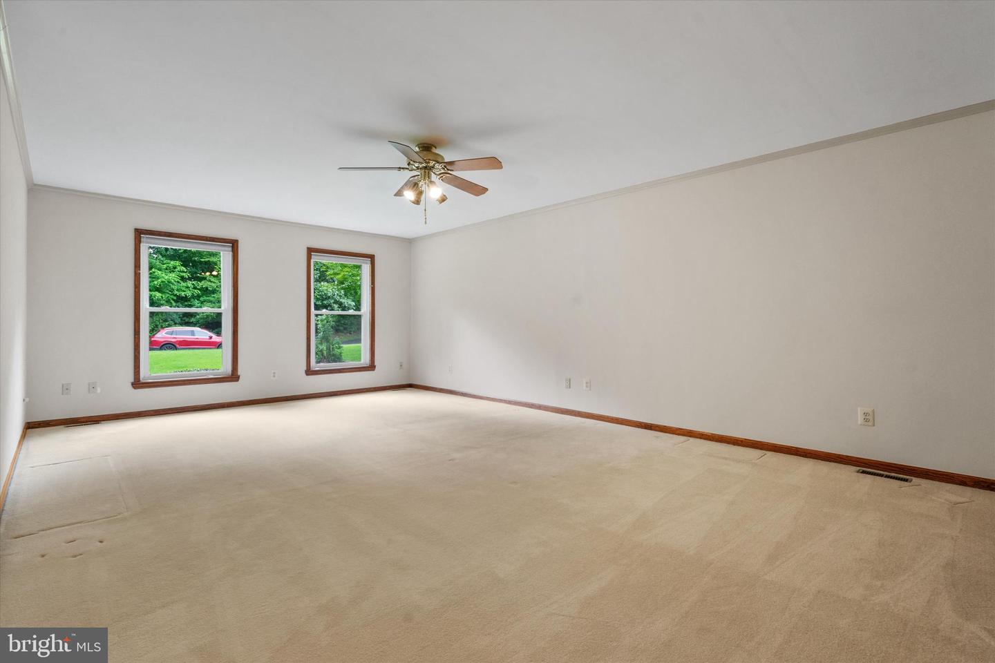 10060 HAMPTON RD, FAIRFAX STATION, Virginia 22039, 5 Bedrooms Bedrooms, ,5 BathroomsBathrooms,Residential,For sale,10060 HAMPTON RD,VAFX2242684 MLS # VAFX2242684