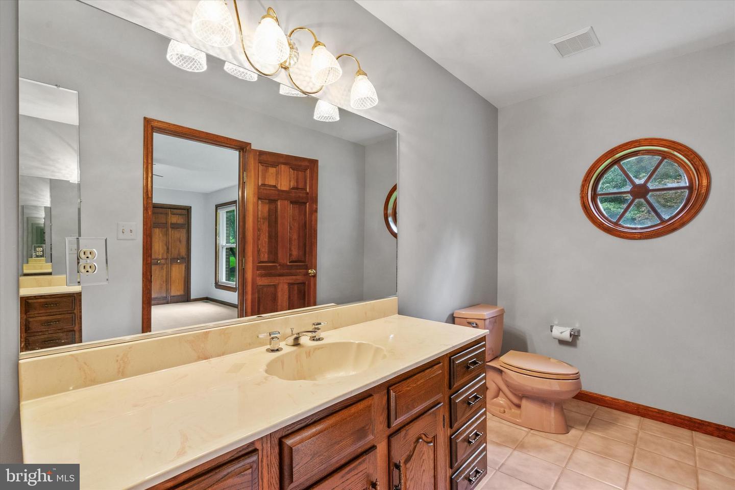 10060 HAMPTON RD, FAIRFAX STATION, Virginia 22039, 5 Bedrooms Bedrooms, ,5 BathroomsBathrooms,Residential,For sale,10060 HAMPTON RD,VAFX2242684 MLS # VAFX2242684