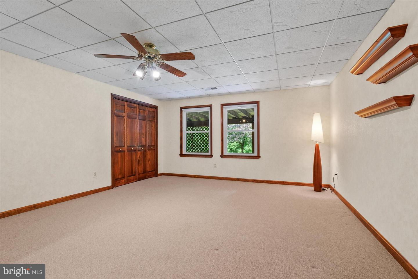 10060 HAMPTON RD, FAIRFAX STATION, Virginia 22039, 5 Bedrooms Bedrooms, ,5 BathroomsBathrooms,Residential,For sale,10060 HAMPTON RD,VAFX2242684 MLS # VAFX2242684