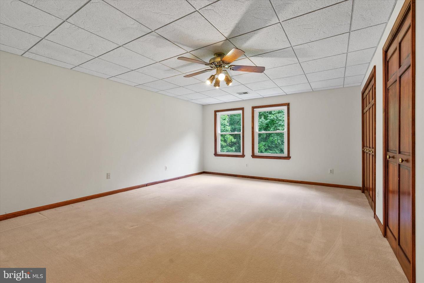 10060 HAMPTON RD, FAIRFAX STATION, Virginia 22039, 5 Bedrooms Bedrooms, ,5 BathroomsBathrooms,Residential,For sale,10060 HAMPTON RD,VAFX2242684 MLS # VAFX2242684