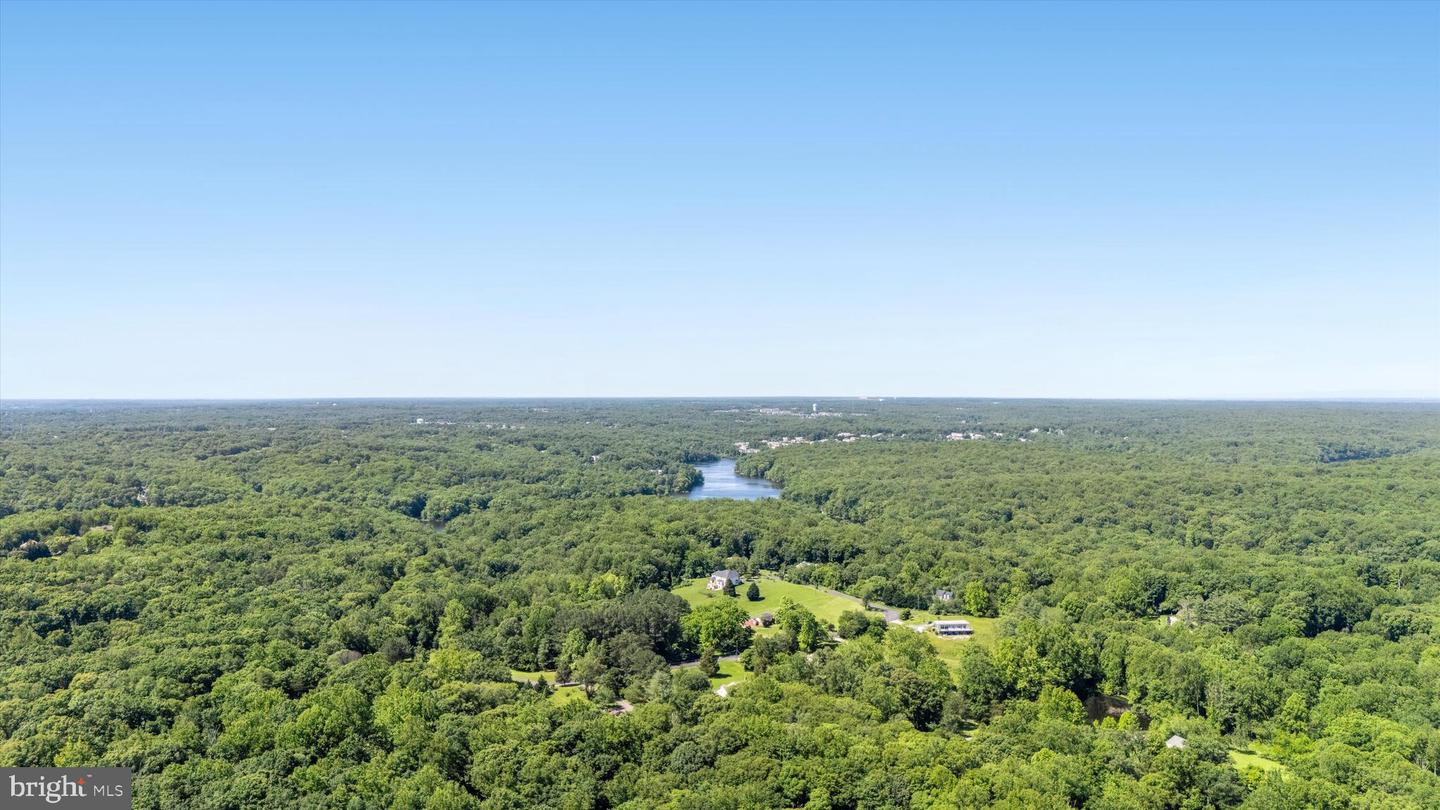10060 HAMPTON RD, FAIRFAX STATION, Virginia 22039, 5 Bedrooms Bedrooms, ,5 BathroomsBathrooms,Residential,For sale,10060 HAMPTON RD,VAFX2242684 MLS # VAFX2242684