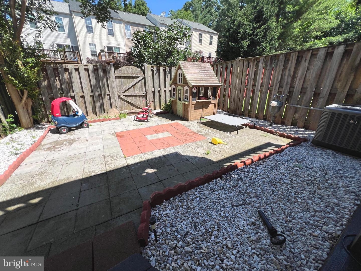 9122 VERBENA CT, MANASSAS, Virginia 20110, 3 Bedrooms Bedrooms, ,2 BathroomsBathrooms,Residential,For sale,9122 VERBENA CT,VAMN2008386 MLS # VAMN2008386