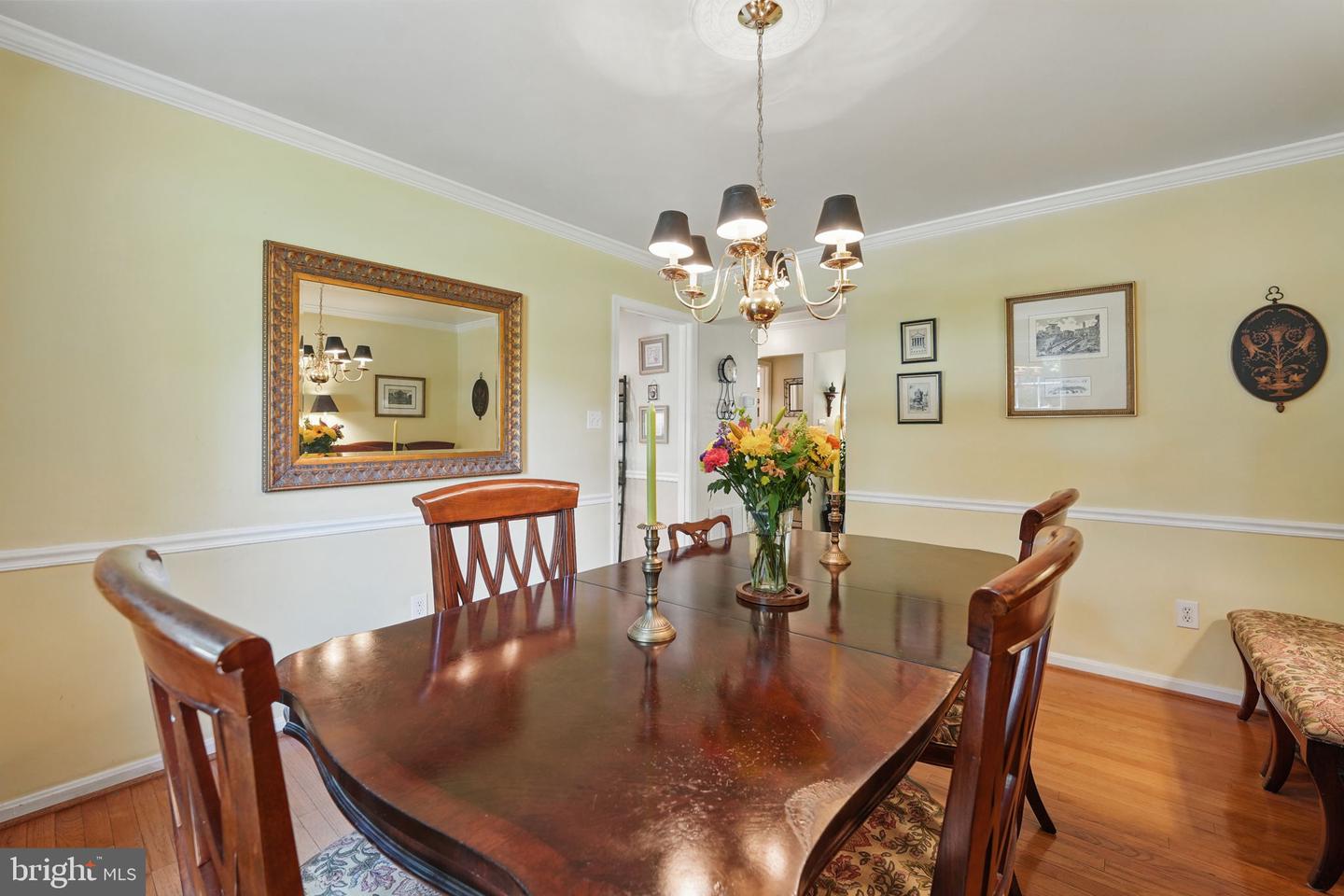 6090 CROWN ROYAL CIR, ALEXANDRIA, Virginia 22310, 3 Bedrooms Bedrooms, ,2 BathroomsBathrooms,Residential,For sale,6090 CROWN ROYAL CIR,VAFX2242988 MLS # VAFX2242988