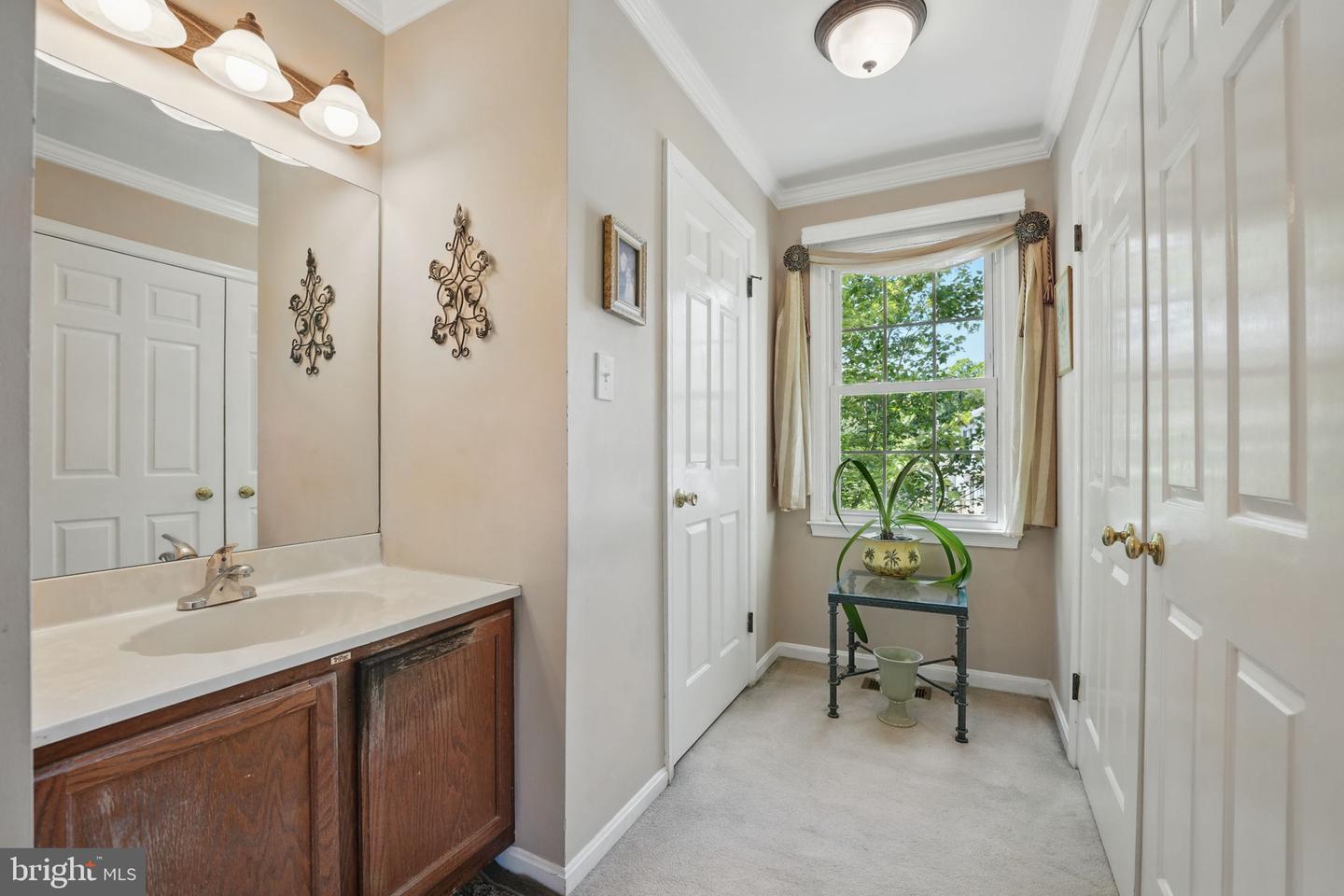 6090 CROWN ROYAL CIR, ALEXANDRIA, Virginia 22310, 3 Bedrooms Bedrooms, ,2 BathroomsBathrooms,Residential,For sale,6090 CROWN ROYAL CIR,VAFX2242988 MLS # VAFX2242988
