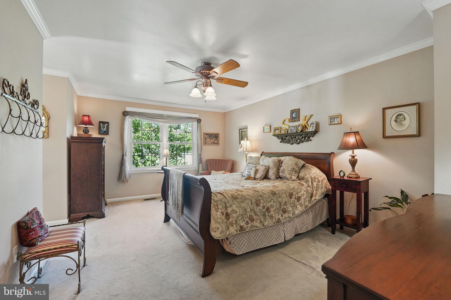 6090 CROWN ROYAL CIR, ALEXANDRIA, Virginia 22310, 3 Bedrooms Bedrooms, ,2 BathroomsBathrooms,Residential,For sale,6090 CROWN ROYAL CIR,VAFX2242988 MLS # VAFX2242988