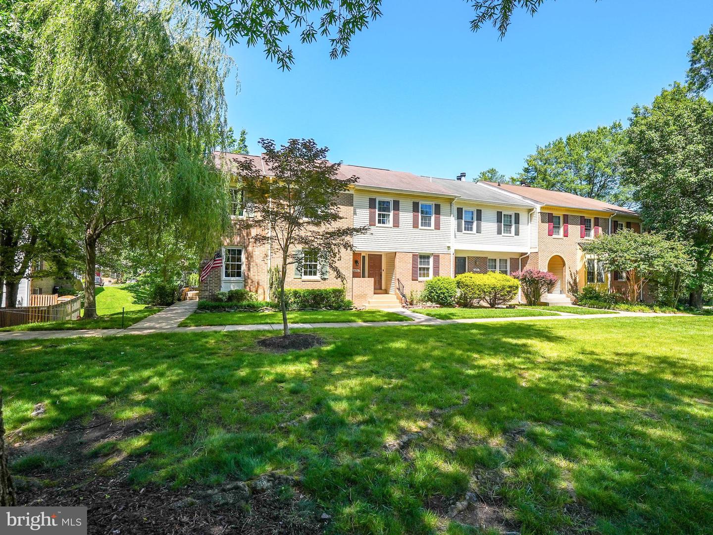 6090 CROWN ROYAL CIR, ALEXANDRIA, Virginia 22310, 3 Bedrooms Bedrooms, ,2 BathroomsBathrooms,Residential,For sale,6090 CROWN ROYAL CIR,VAFX2242988 MLS # VAFX2242988