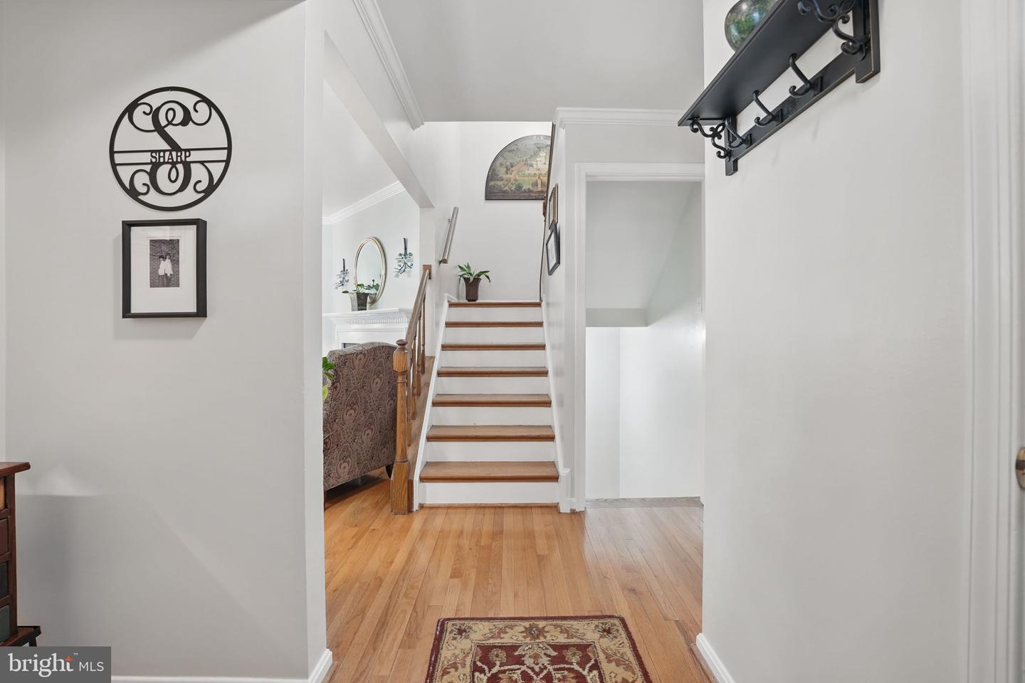 6090 CROWN ROYAL CIR, ALEXANDRIA, Virginia 22310, 3 Bedrooms Bedrooms, ,2 BathroomsBathrooms,Residential,For sale,6090 CROWN ROYAL CIR,VAFX2242988 MLS # VAFX2242988