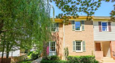6090 CROWN ROYAL CIR, ALEXANDRIA, Virginia 22310, 3 Bedrooms Bedrooms, ,2 BathroomsBathrooms,Residential,For sale,6090 CROWN ROYAL CIR,VAFX2242988 MLS # VAFX2242988
