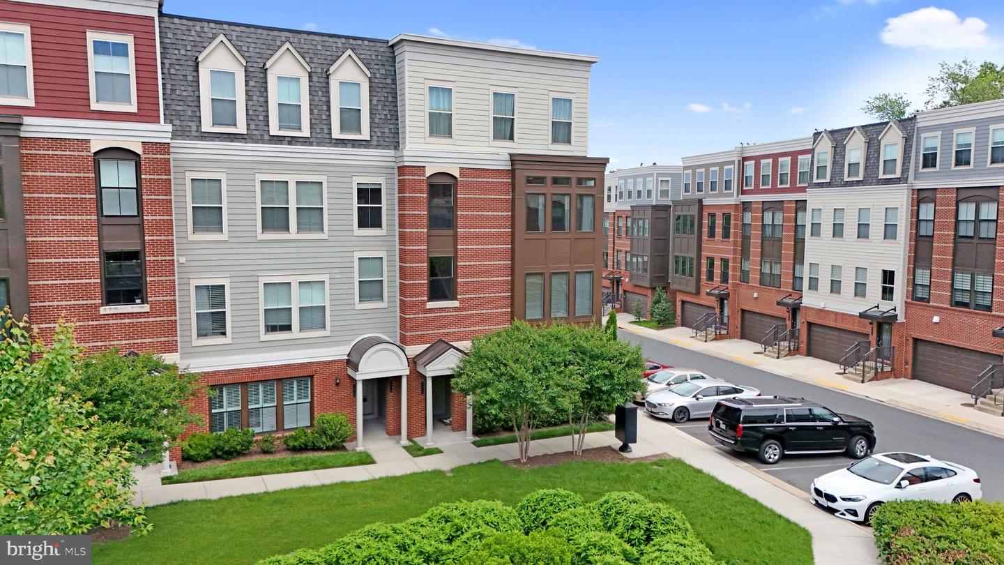 3972 NORTON PL, FAIRFAX, Virginia 22030, 3 Bedrooms Bedrooms, ,2 BathroomsBathrooms,Residential,For sale,3972 NORTON PL,VAFC2006388 MLS # VAFC2006388