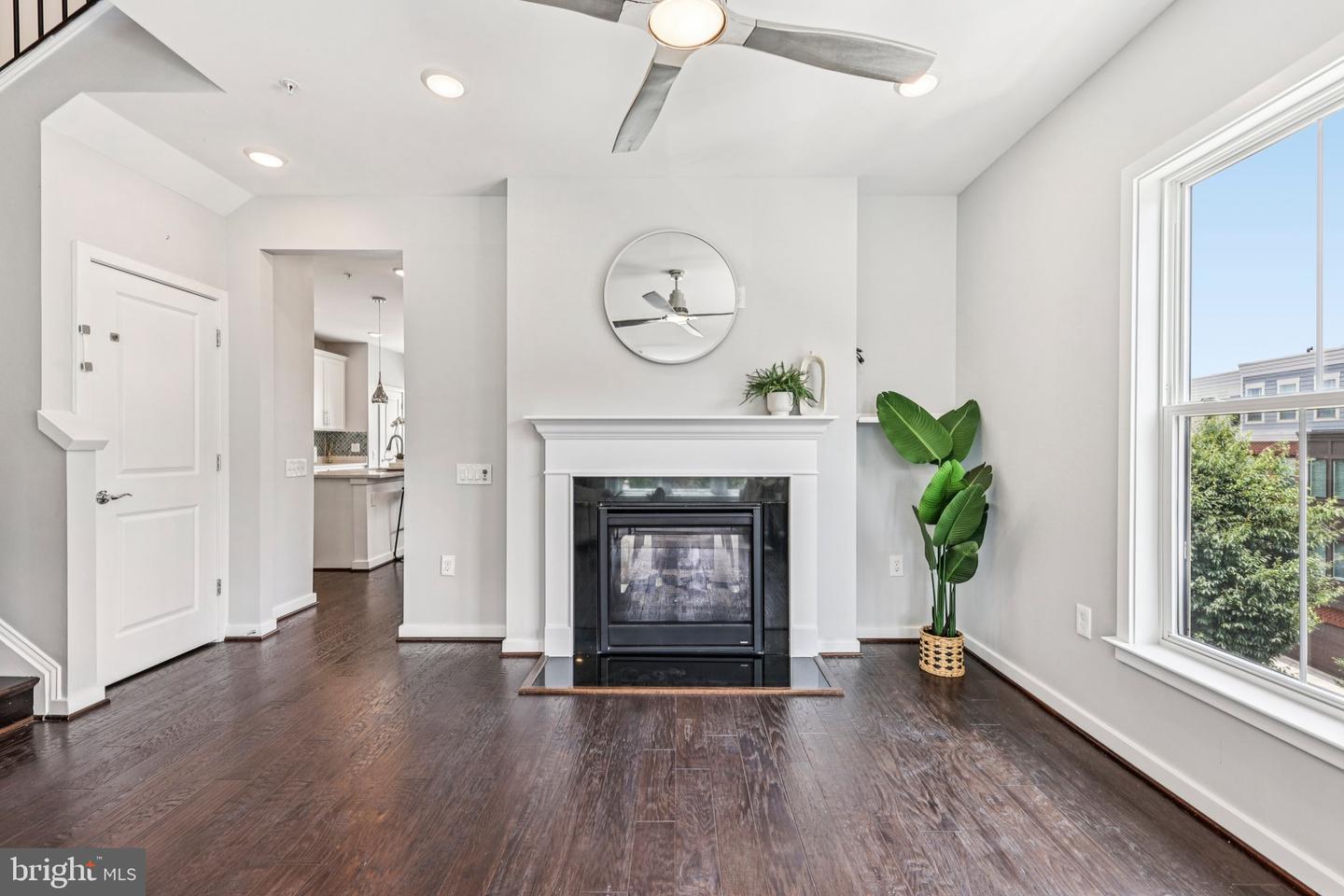 3972 NORTON PL, FAIRFAX, Virginia 22030, 3 Bedrooms Bedrooms, ,2 BathroomsBathrooms,Residential,For sale,3972 NORTON PL,VAFC2006388 MLS # VAFC2006388