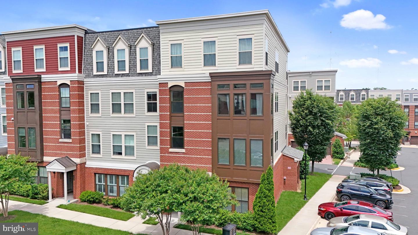 3972 NORTON PL, FAIRFAX, Virginia 22030, 3 Bedrooms Bedrooms, ,2 BathroomsBathrooms,Residential,For sale,3972 NORTON PL,VAFC2006388 MLS # VAFC2006388