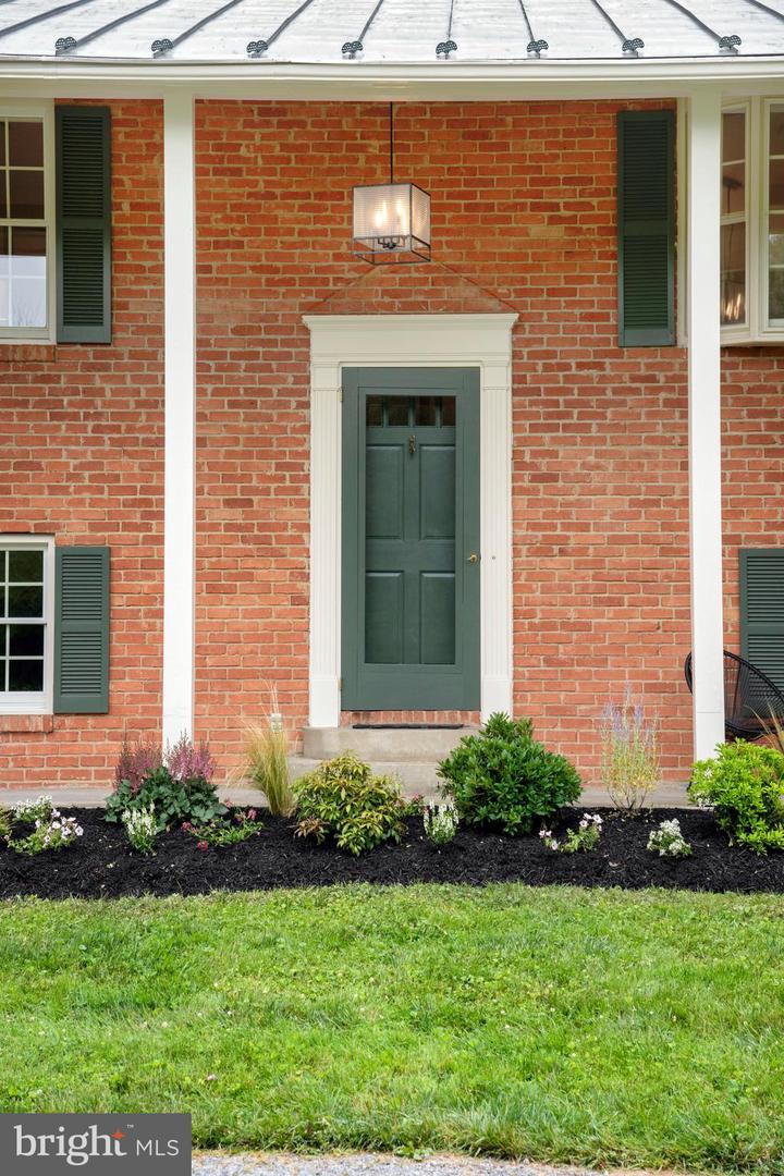 1170 PARKER ST, UPPERVILLE, Virginia 20184, 4 Bedrooms Bedrooms, ,2 BathroomsBathrooms,Residential,For sale,1170 PARKER ST,VAFQ2016798 MLS # VAFQ2016798