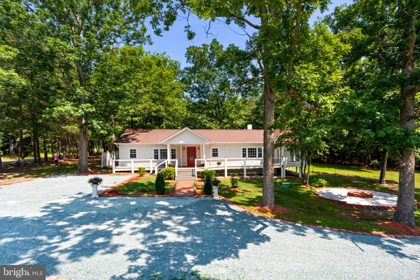 347 CLARKS TRACT, KESWICK, Virginia 22947, 4 Bedrooms Bedrooms, 14 Rooms Rooms,3 BathroomsBathrooms,Residential,For sale,347 CLARKS TRACT,VAAB2000996 MLS # VAAB2000996