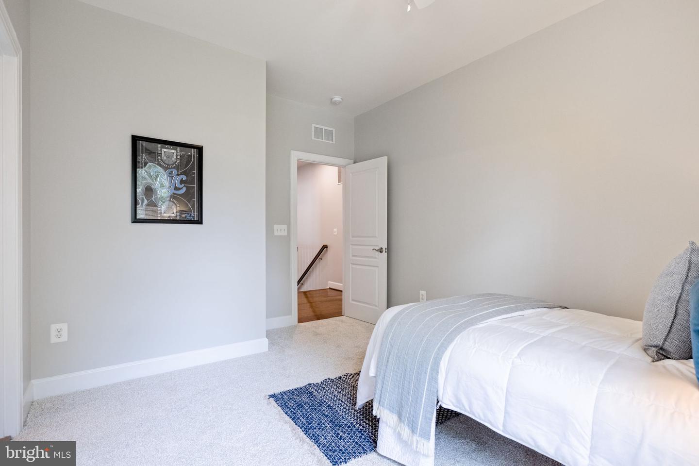 415 YEONAS DR SW, VIENNA, Virginia 22180, 5 Bedrooms Bedrooms, ,4 BathroomsBathrooms,Residential,For sale,415 YEONAS DR SW,VAFX2243630 MLS # VAFX2243630