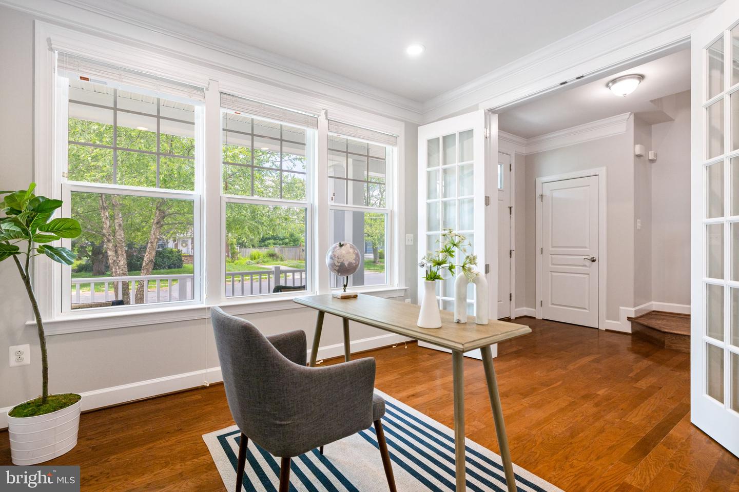 415 YEONAS DR SW, VIENNA, Virginia 22180, 5 Bedrooms Bedrooms, ,4 BathroomsBathrooms,Residential,For sale,415 YEONAS DR SW,VAFX2243630 MLS # VAFX2243630