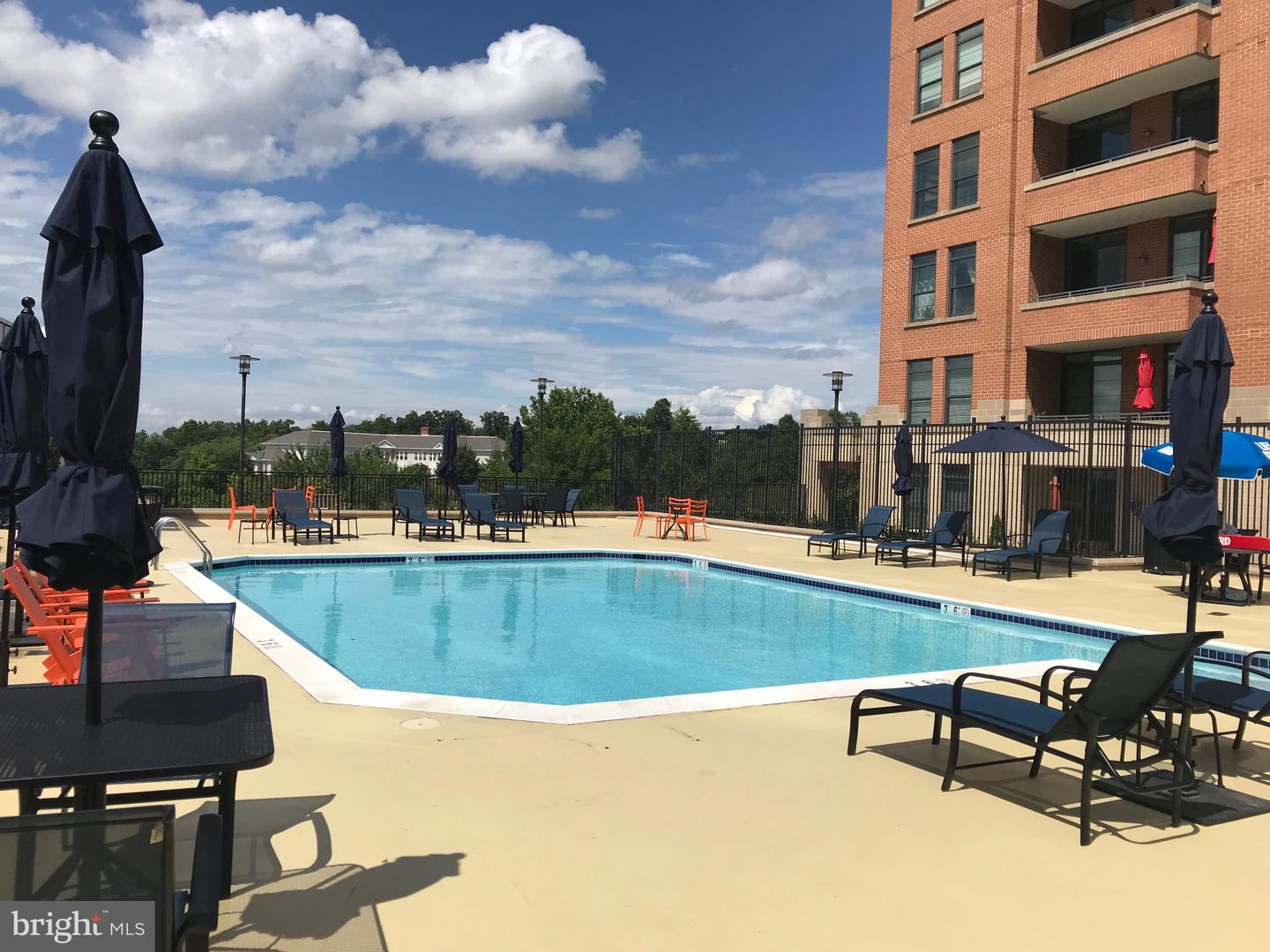 1830 FOUNTAIN DR #1107, RESTON, Virginia 20190, 2 Bedrooms Bedrooms, 6 Rooms Rooms,2 BathroomsBathrooms,Residential,For sale,1830 FOUNTAIN DR #1107,VAFX2243806 MLS # VAFX2243806