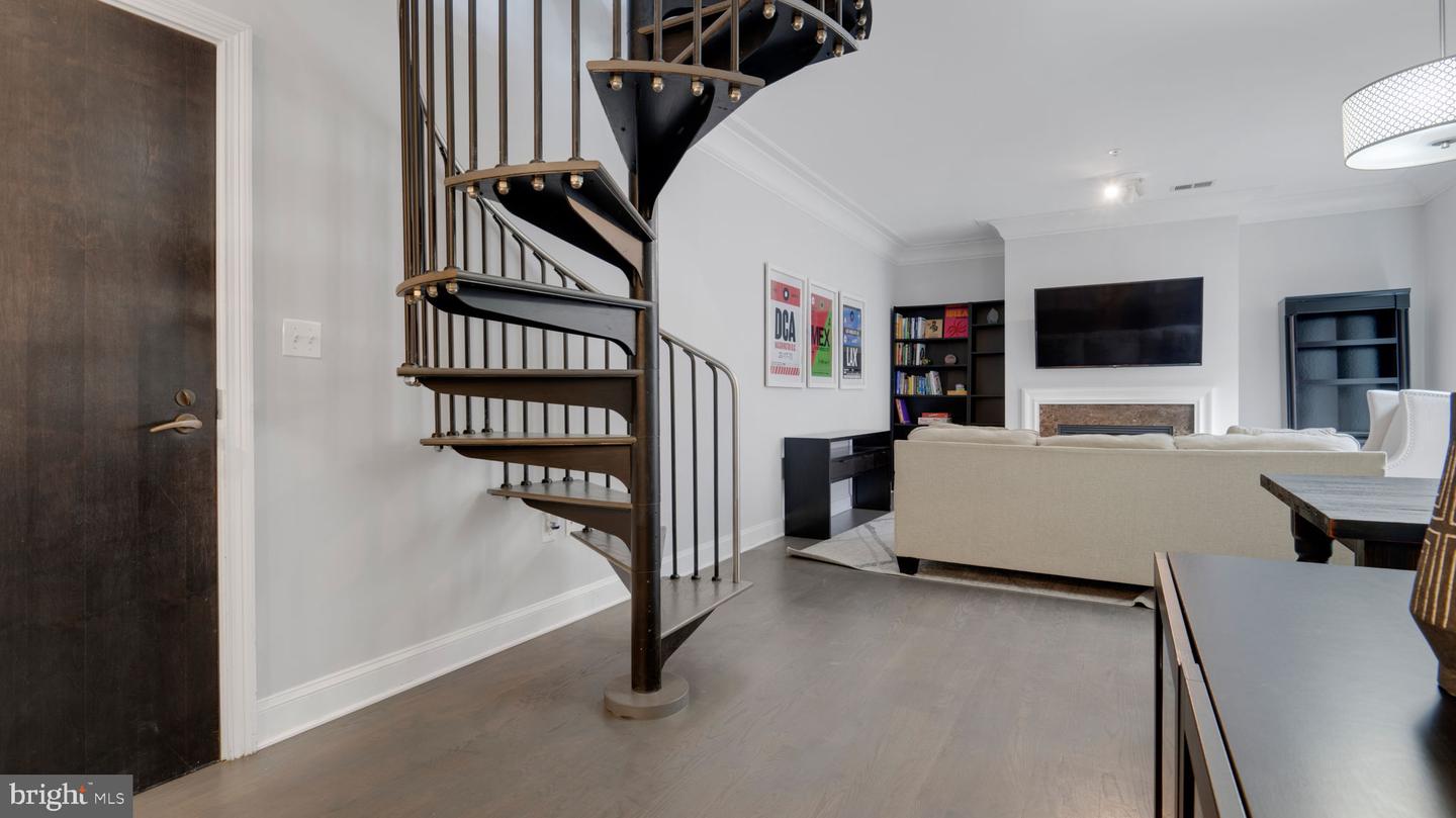 1323 CLIFTON ST NW #34, WASHINGTON, District Of Columbia 20009, 2 Bedrooms Bedrooms, ,2 BathroomsBathrooms,Residential,For sale,1323 CLIFTON ST NW #34,DCDC2202960 MLS # DCDC2202960