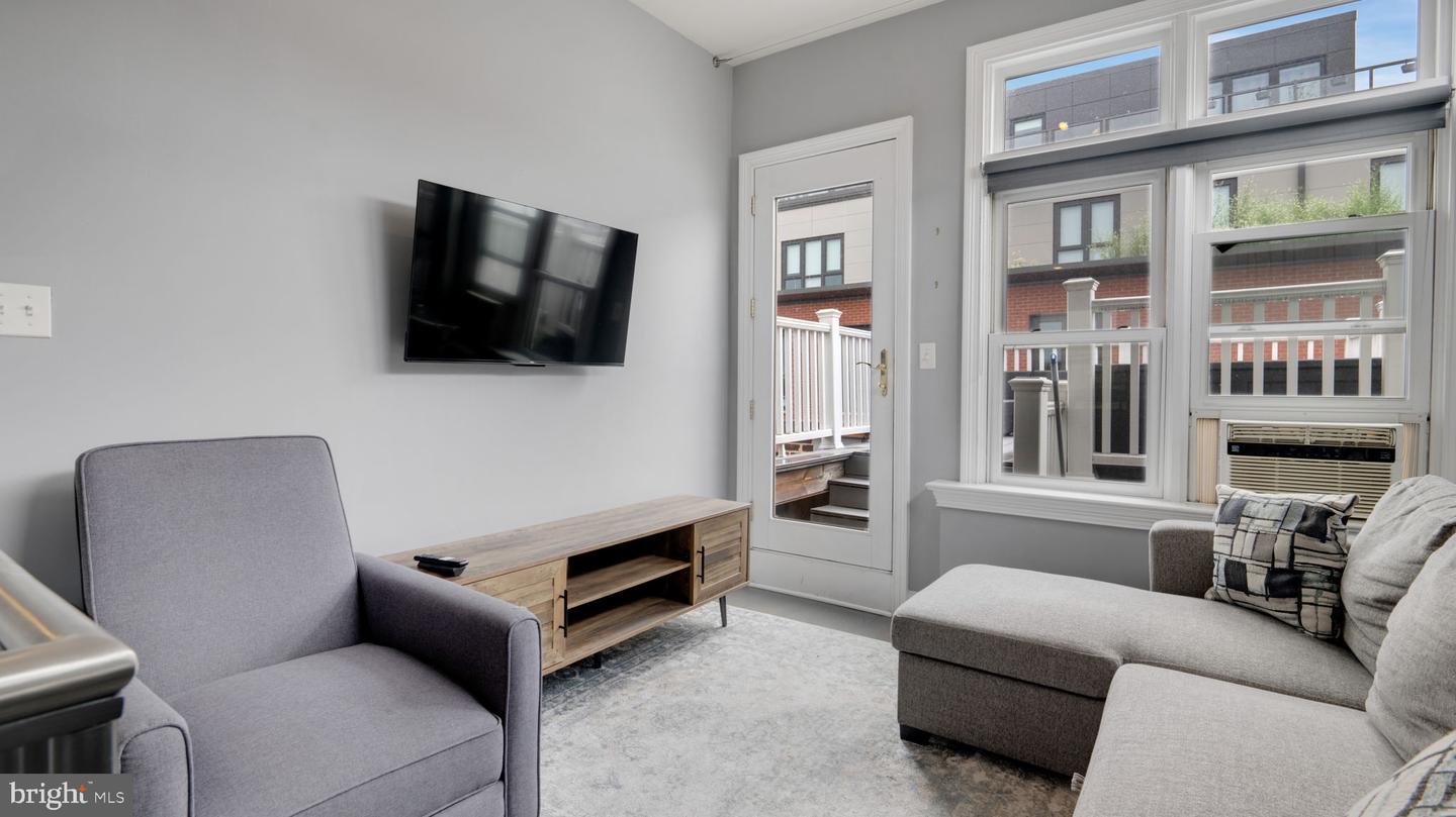 1323 CLIFTON ST NW #34, WASHINGTON, District Of Columbia 20009, 2 Bedrooms Bedrooms, ,2 BathroomsBathrooms,Residential,For sale,1323 CLIFTON ST NW #34,DCDC2202960 MLS # DCDC2202960