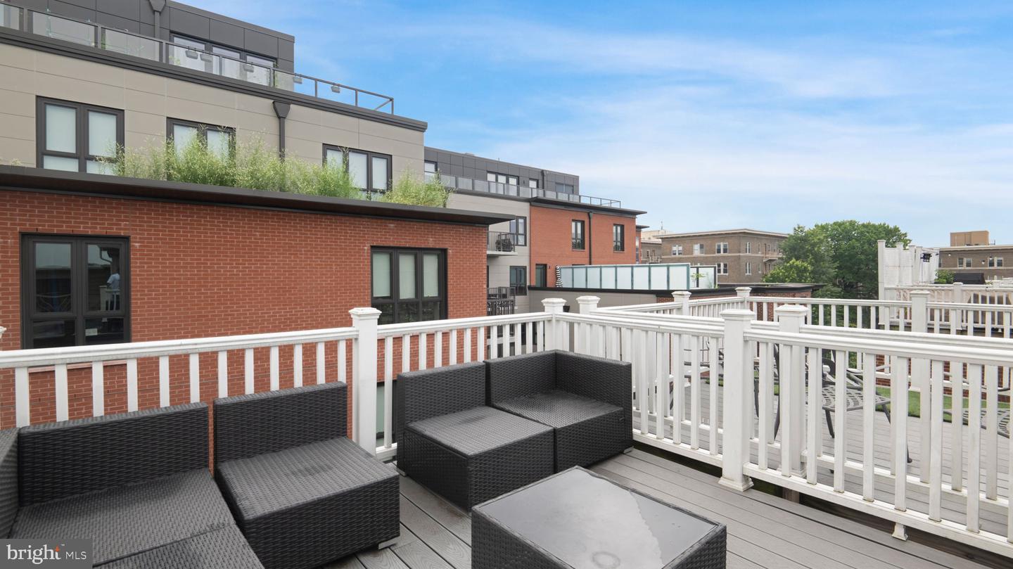 1323 CLIFTON ST NW #34, WASHINGTON, District Of Columbia 20009, 2 Bedrooms Bedrooms, ,2 BathroomsBathrooms,Residential,For sale,1323 CLIFTON ST NW #34,DCDC2202960 MLS # DCDC2202960