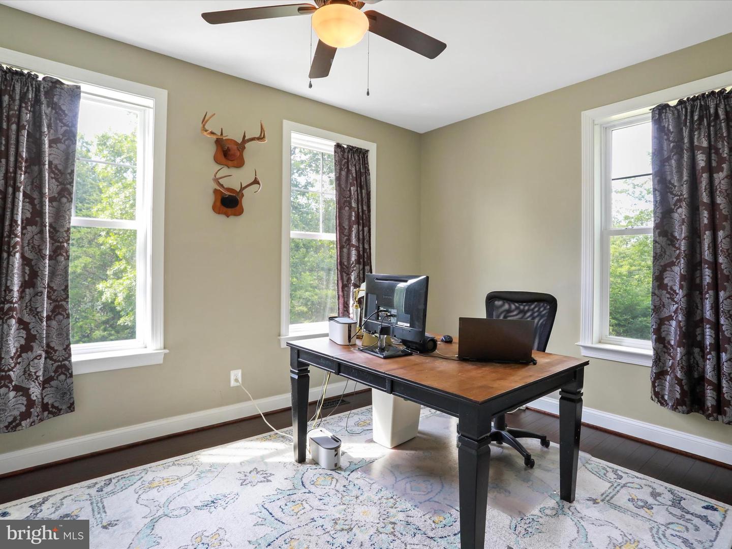 115 RELIANCE WOODS DR, MIDDLETOWN, Virginia 22645, 4 Bedrooms Bedrooms, ,3 BathroomsBathrooms,Residential,For sale,115 RELIANCE WOODS DR,VAWR2011312 MLS # VAWR2011312