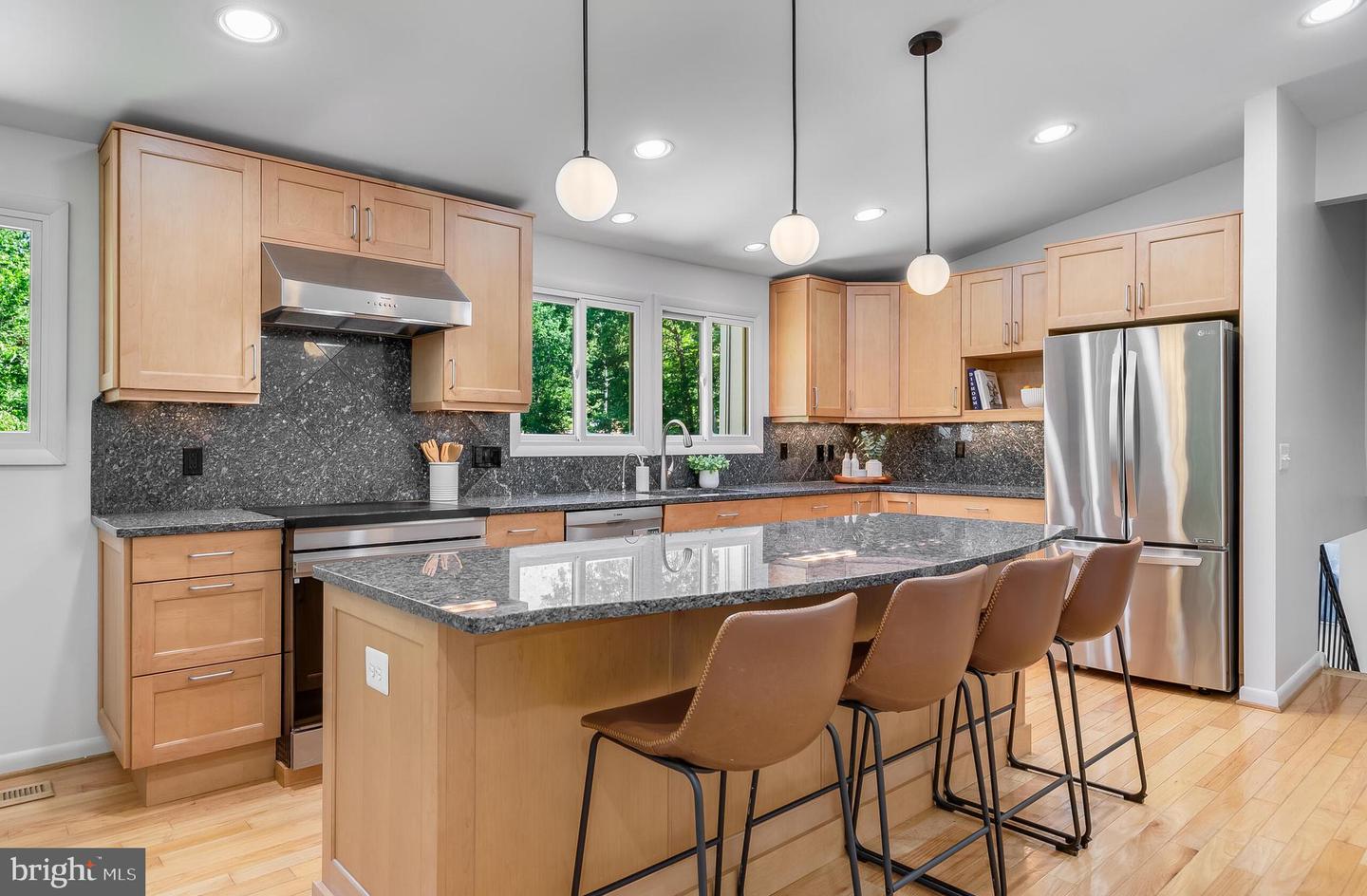 5425 AYLOR RD, FAIRFAX, Virginia 22032, 5 Bedrooms Bedrooms, ,2 BathroomsBathrooms,Residential,For sale,5425 AYLOR RD,VAFX2244090 MLS # VAFX2244090