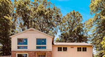 5425 AYLOR RD, FAIRFAX, Virginia 22032, 5 Bedrooms Bedrooms, ,2 BathroomsBathrooms,Residential,For sale,5425 AYLOR RD,VAFX2244090 MLS # VAFX2244090