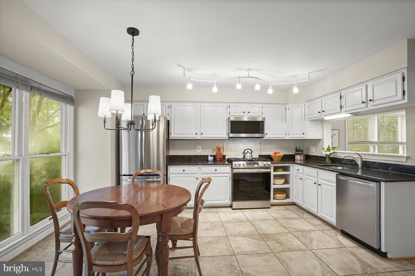 7510 WALNUT HILL LN, FALLS CHURCH, Virginia 22042, 4 Bedrooms Bedrooms, ,3 BathroomsBathrooms,Residential,For sale,7510 WALNUT HILL LN,VAFX2244446 MLS # VAFX2244446