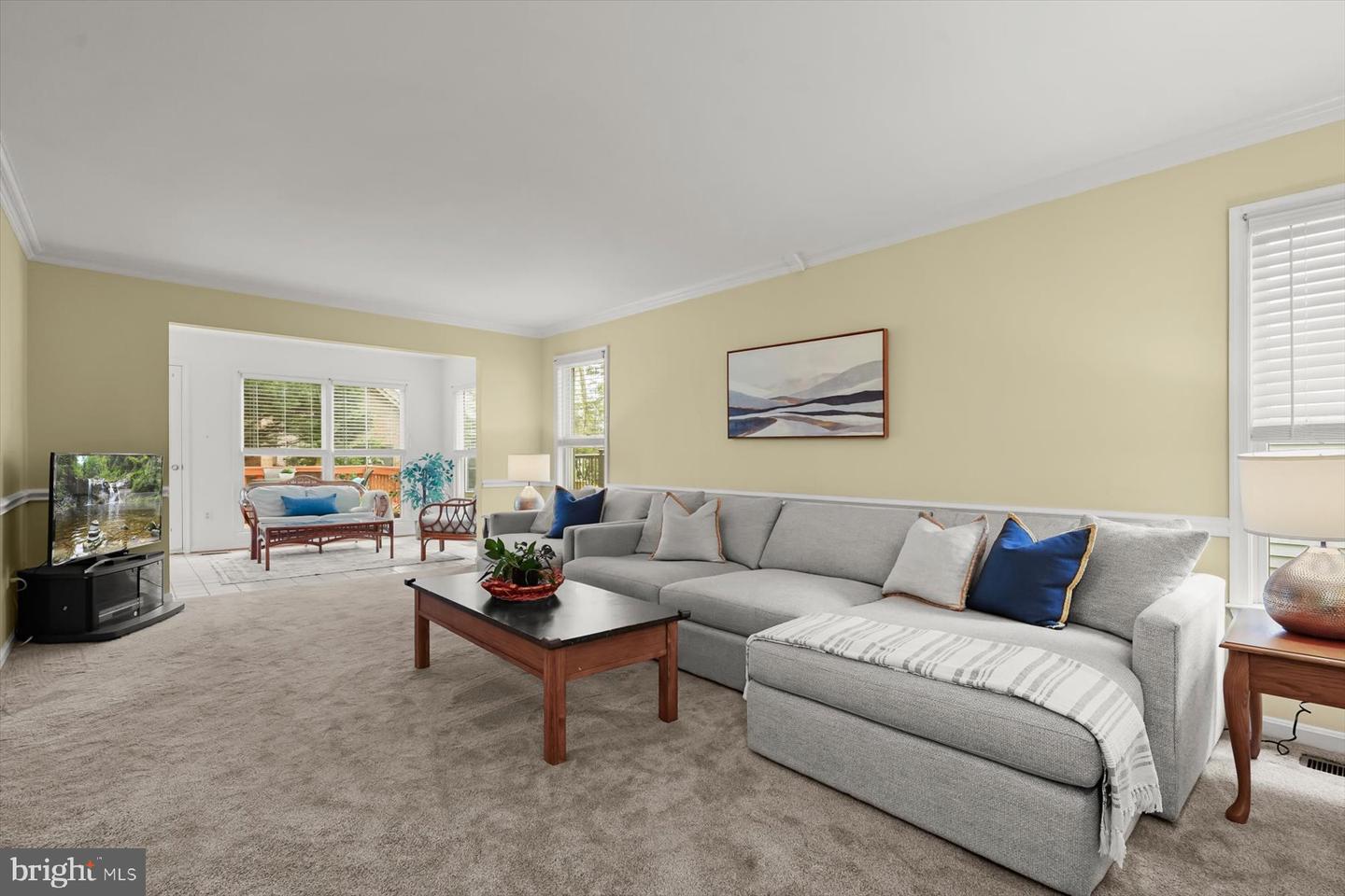 7510 WALNUT HILL LN, FALLS CHURCH, Virginia 22042, 4 Bedrooms Bedrooms, ,3 BathroomsBathrooms,Residential,For sale,7510 WALNUT HILL LN,VAFX2244446 MLS # VAFX2244446