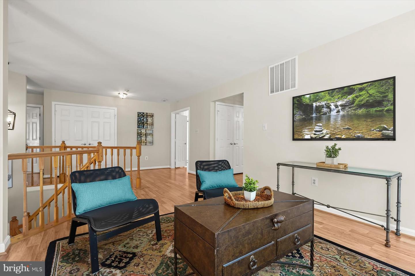 7510 WALNUT HILL LN, FALLS CHURCH, Virginia 22042, 4 Bedrooms Bedrooms, ,3 BathroomsBathrooms,Residential,For sale,7510 WALNUT HILL LN,VAFX2244446 MLS # VAFX2244446