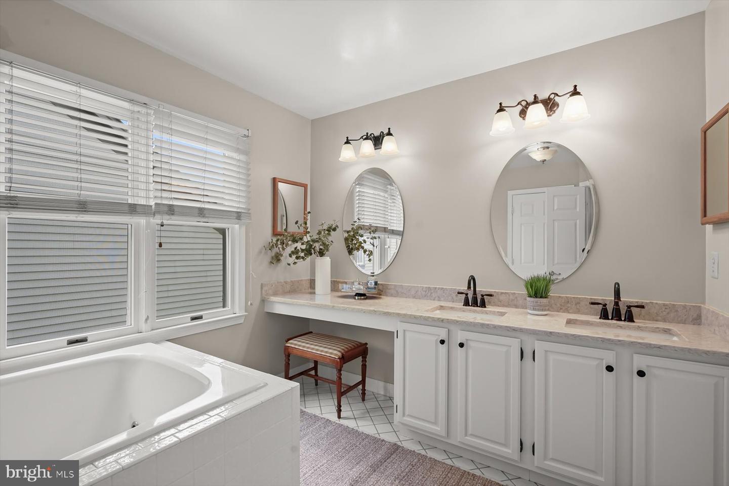 7510 WALNUT HILL LN, FALLS CHURCH, Virginia 22042, 4 Bedrooms Bedrooms, ,3 BathroomsBathrooms,Residential,For sale,7510 WALNUT HILL LN,VAFX2244446 MLS # VAFX2244446