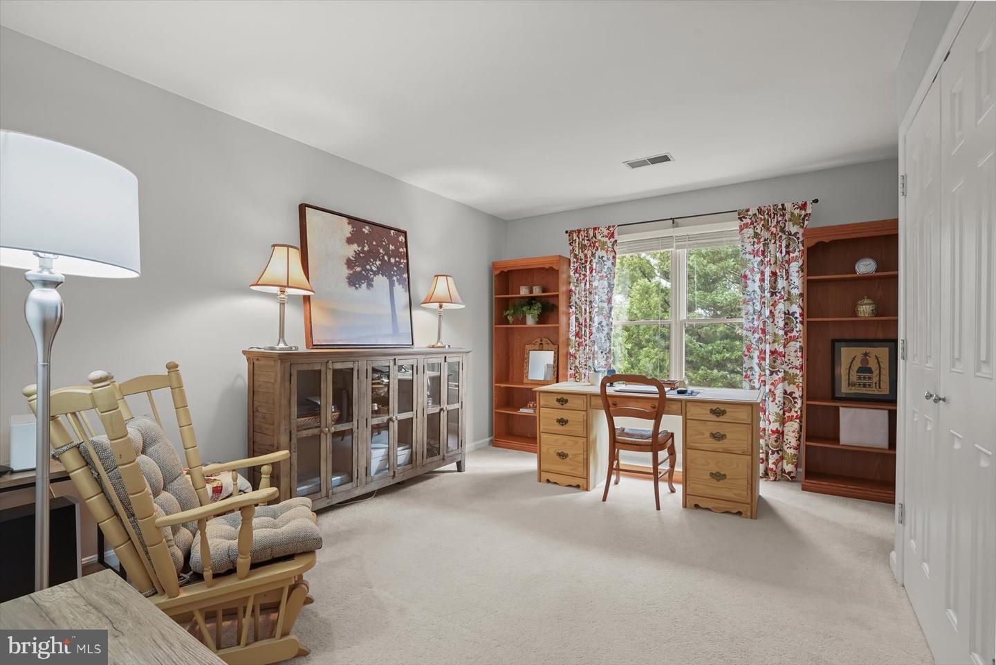 7510 WALNUT HILL LN, FALLS CHURCH, Virginia 22042, 4 Bedrooms Bedrooms, ,3 BathroomsBathrooms,Residential,For sale,7510 WALNUT HILL LN,VAFX2244446 MLS # VAFX2244446
