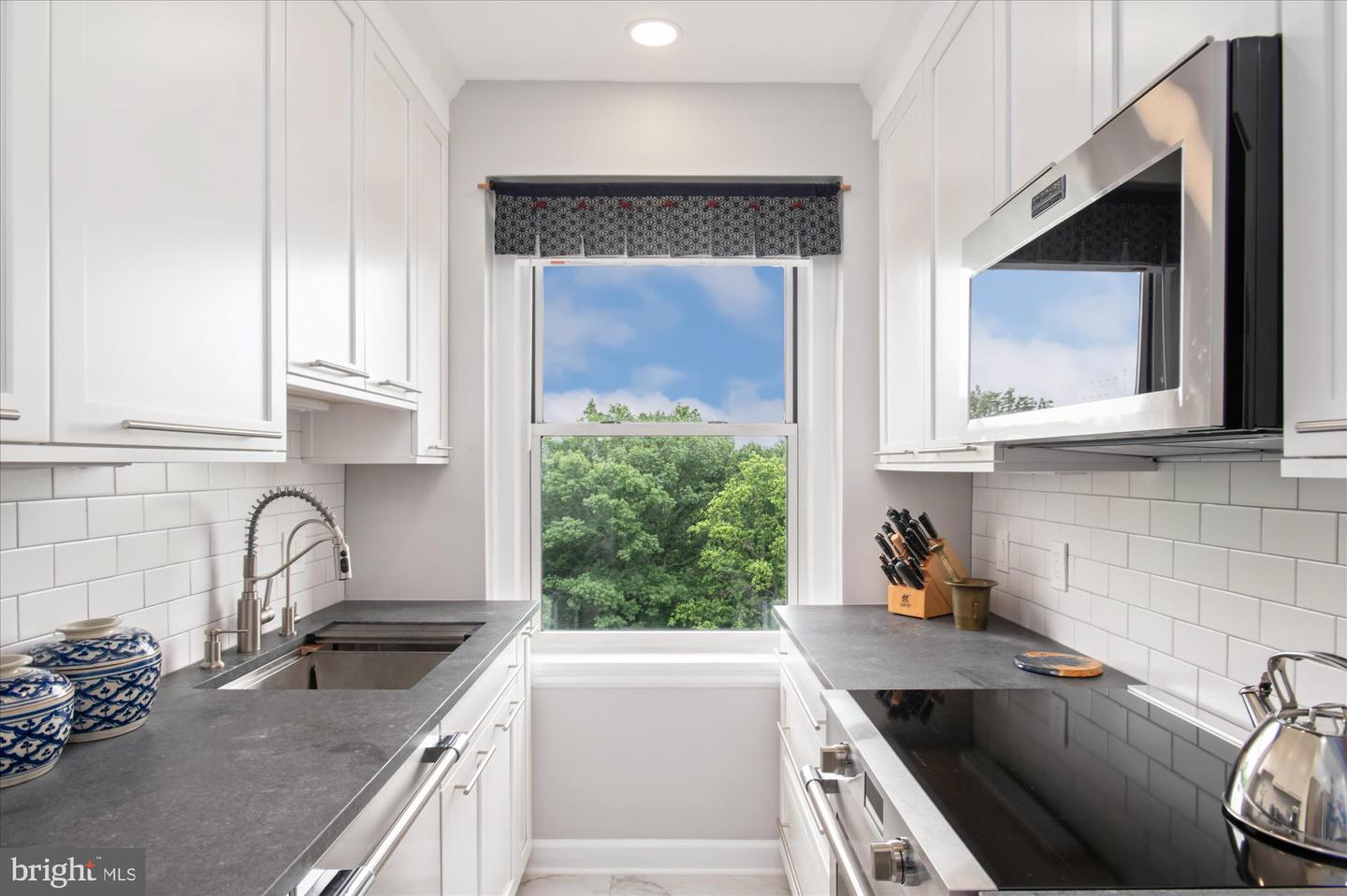 3601 CONNECTICUT AVE NW #816, WASHINGTON, District Of Columbia 20008, 1 Bedroom Bedrooms, 5 Rooms Rooms,1 BathroomBathrooms,Residential,For sale,3601 CONNECTICUT AVE NW #816,DCDC2203366 MLS # DCDC2203366