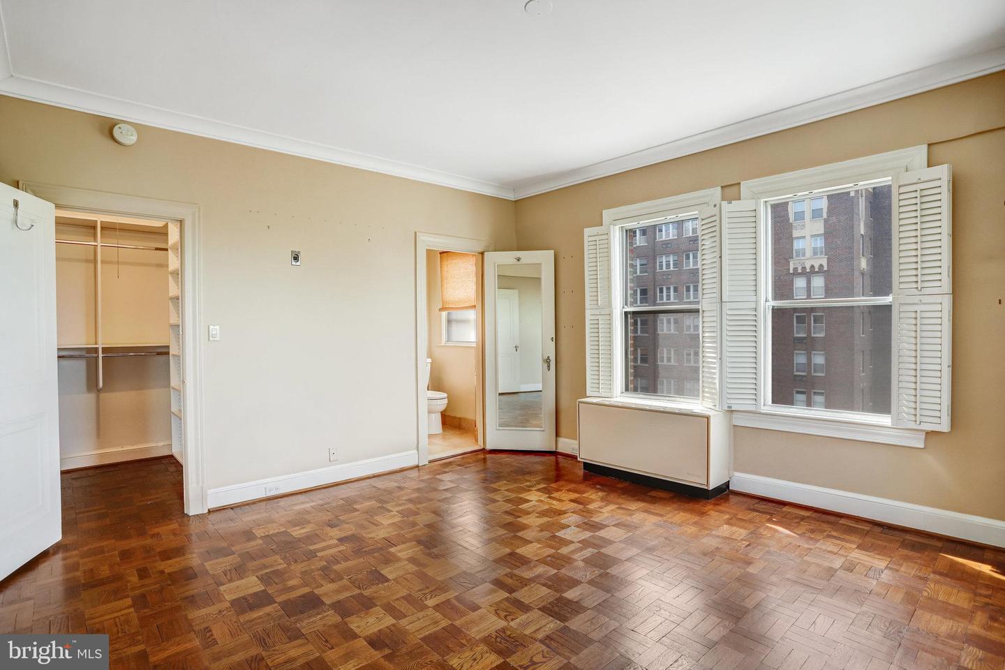 4000 CATHEDRAL AVE NW #517B, WASHINGTON, District Of Columbia 20016, 2 Bedrooms Bedrooms, ,2 BathroomsBathrooms,Residential,For sale,4000 CATHEDRAL AVE NW #517B,DCDC2203502 MLS # DCDC2203502