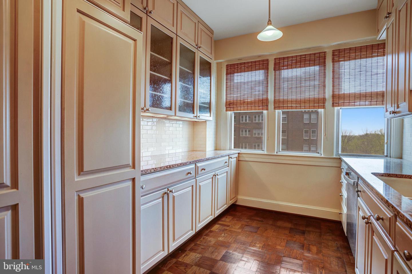 4000 CATHEDRAL AVE NW #517B, WASHINGTON, District Of Columbia 20016, 2 Bedrooms Bedrooms, ,2 BathroomsBathrooms,Residential,For sale,4000 CATHEDRAL AVE NW #517B,DCDC2203502 MLS # DCDC2203502