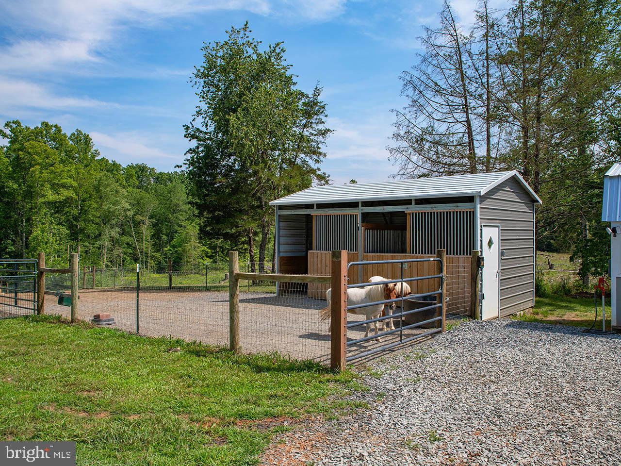 2546 & 2550 HUNDLEY BRANCH RD, SCOTTSVILLE, Virginia 24590, 3 Bedrooms Bedrooms, ,2 BathroomsBathrooms,Farm,For sale,2546 & 2550 HUNDLEY BRANCH RD,VABH2000184 MLS # VABH2000184