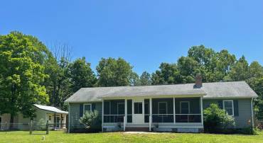 2546 & 2550 HUNDLEY BRANCH RD, SCOTTSVILLE, Virginia 24590, 3 Bedrooms Bedrooms, ,2 BathroomsBathrooms,Farm,For sale,2546 & 2550 HUNDLEY BRANCH RD,VABH2000184 MLS # VABH2000184
