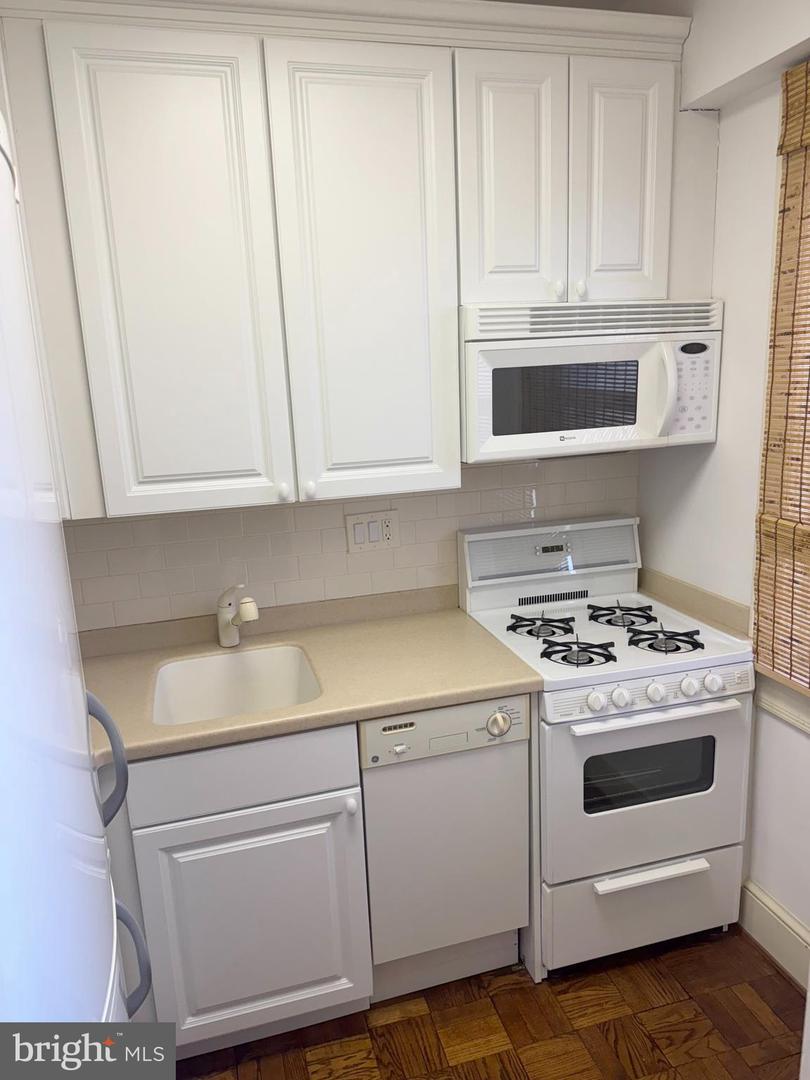 4000 CATHEDRAL AVE NW #518B, WASHINGTON, District Of Columbia 20016, ,1 BathroomBathrooms,Residential,For sale,4000 CATHEDRAL AVE NW #518B,DCDC2203522 MLS # DCDC2203522