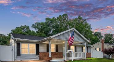 1276 CRONIN DR, WOODBRIDGE, Virginia 22191, 4 Bedrooms Bedrooms, ,3 BathroomsBathrooms,Residential,For sale,1276 CRONIN DR,VAPW2095998 MLS # VAPW2095998