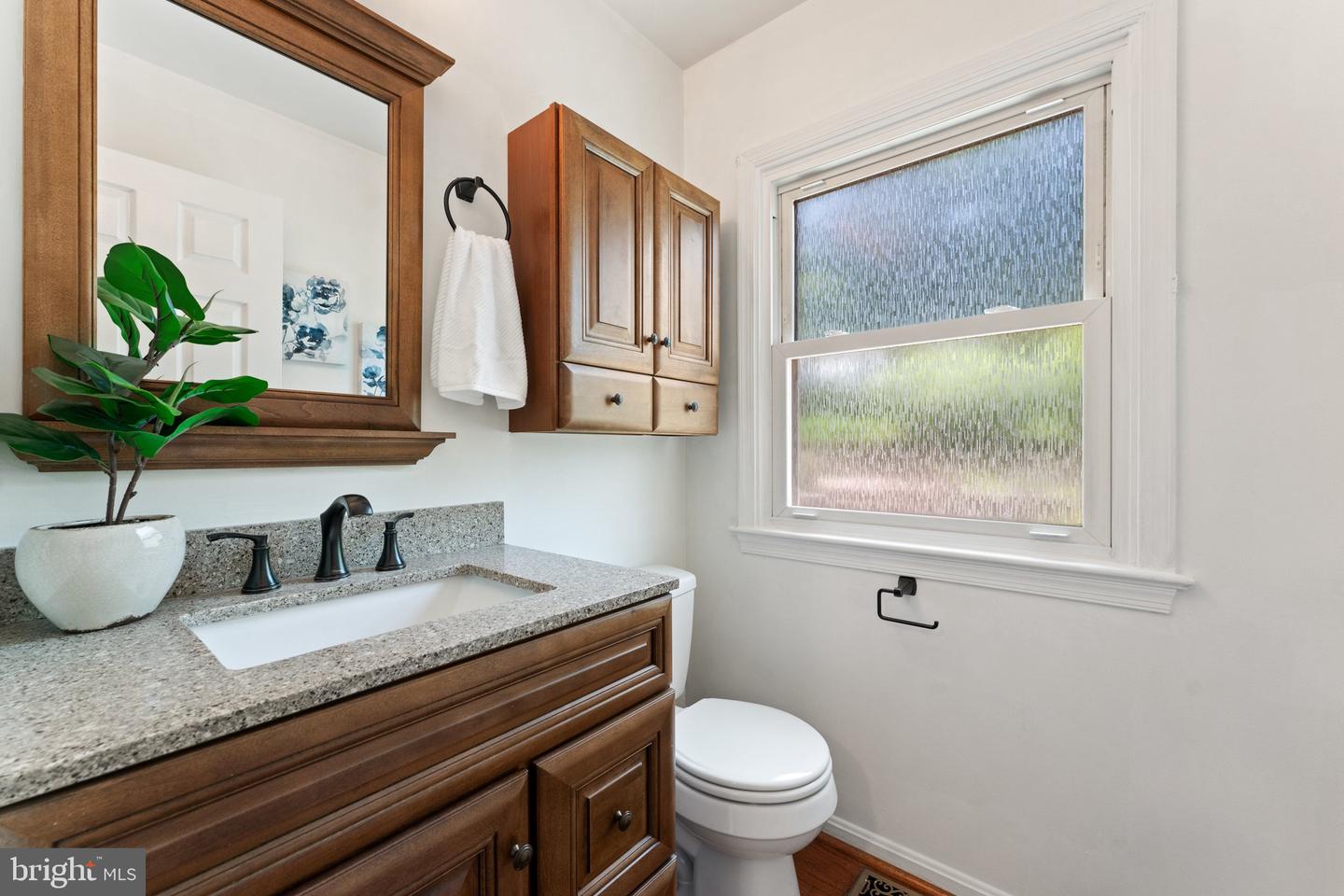 6251 RIDGE LN, WARRENTON, Virginia 20187, 3 Bedrooms Bedrooms, ,2 BathroomsBathrooms,Residential,For sale,6251 RIDGE LN,VAFQ2016894 MLS # VAFQ2016894