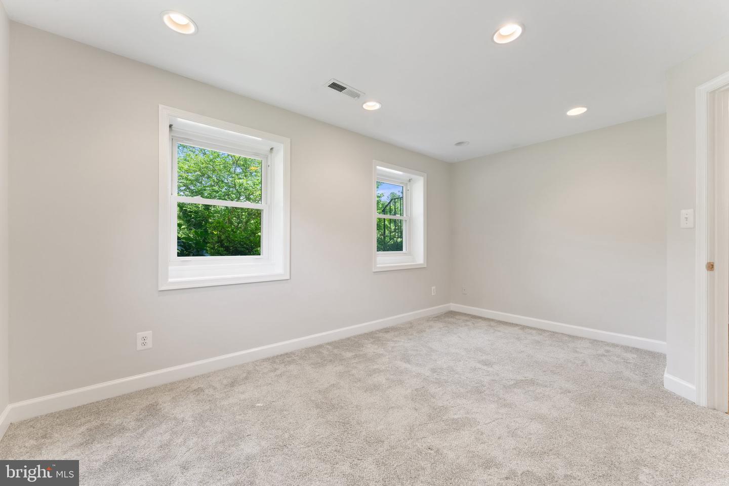 6251 RIDGE LN, WARRENTON, Virginia 20187, 3 Bedrooms Bedrooms, ,2 BathroomsBathrooms,Residential,For sale,6251 RIDGE LN,VAFQ2016894 MLS # VAFQ2016894
