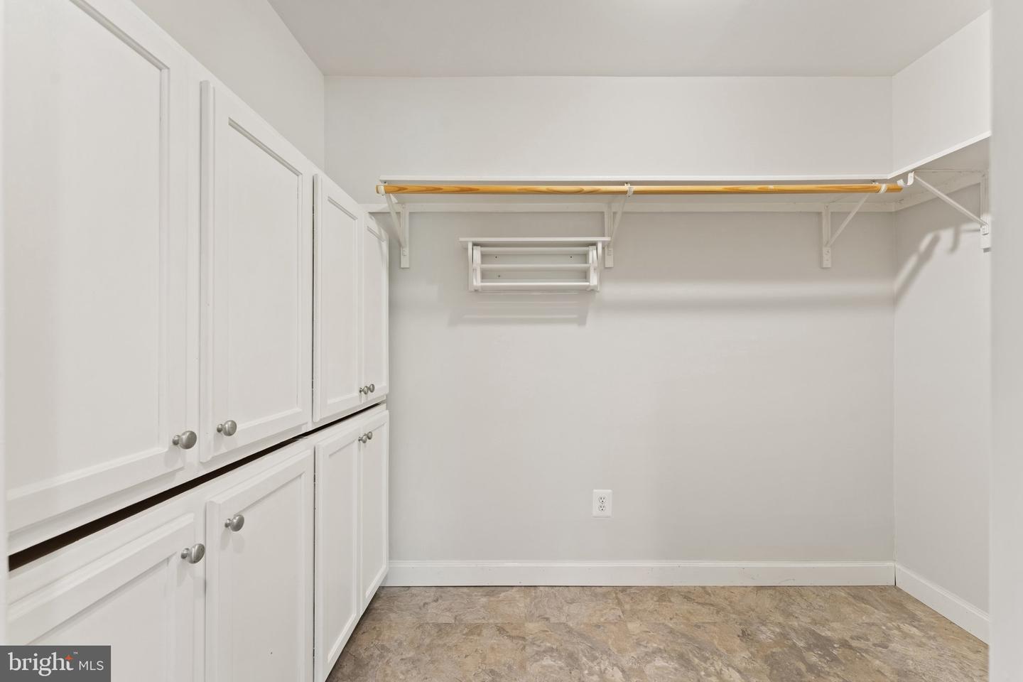 6251 RIDGE LN, WARRENTON, Virginia 20187, 3 Bedrooms Bedrooms, ,2 BathroomsBathrooms,Residential,For sale,6251 RIDGE LN,VAFQ2016894 MLS # VAFQ2016894
