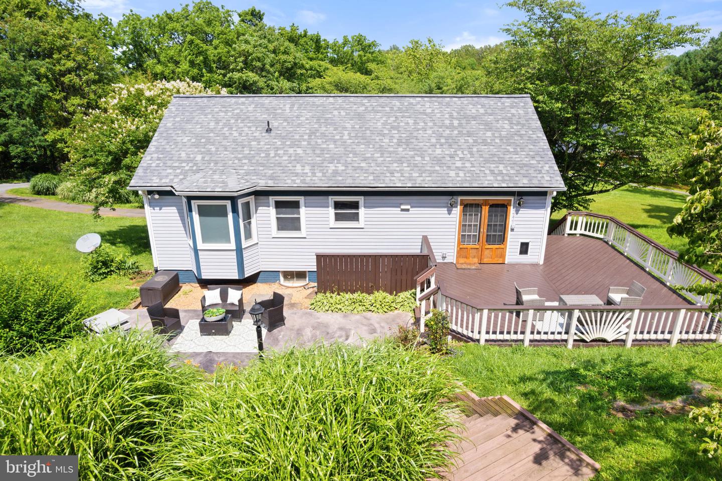 6251 RIDGE LN, WARRENTON, Virginia 20187, 3 Bedrooms Bedrooms, ,2 BathroomsBathrooms,Residential,For sale,6251 RIDGE LN,VAFQ2016894 MLS # VAFQ2016894