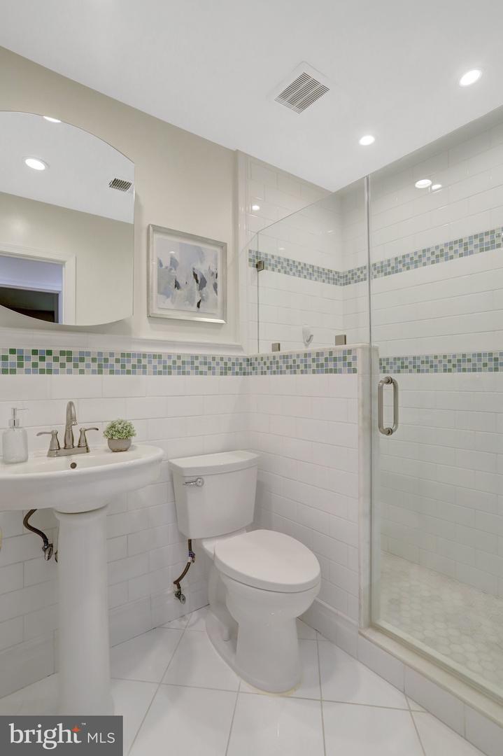 5466 MERSEA CT, BURKE, Virginia 22015, 3 Bedrooms Bedrooms, ,2 BathroomsBathrooms,Residential,For sale,5466 MERSEA CT,VAFX2245072 MLS # VAFX2245072