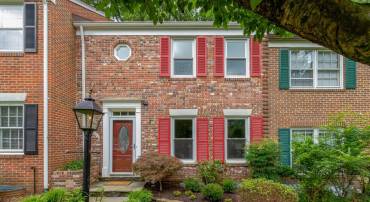 5466 MERSEA CT, BURKE, Virginia 22015, 3 Bedrooms Bedrooms, ,2 BathroomsBathrooms,Residential,For sale,5466 MERSEA CT,VAFX2245072 MLS # VAFX2245072