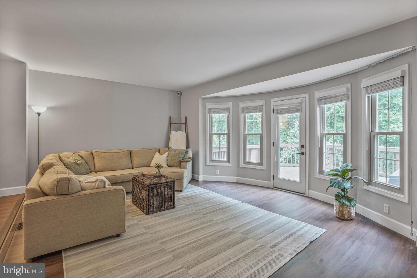 6705 SUNSET WOODS CT, BURKE, Virginia 22015, 3 Bedrooms Bedrooms, ,2 BathroomsBathrooms,Residential,For sale,6705 SUNSET WOODS CT,VAFX2245378 MLS # VAFX2245378