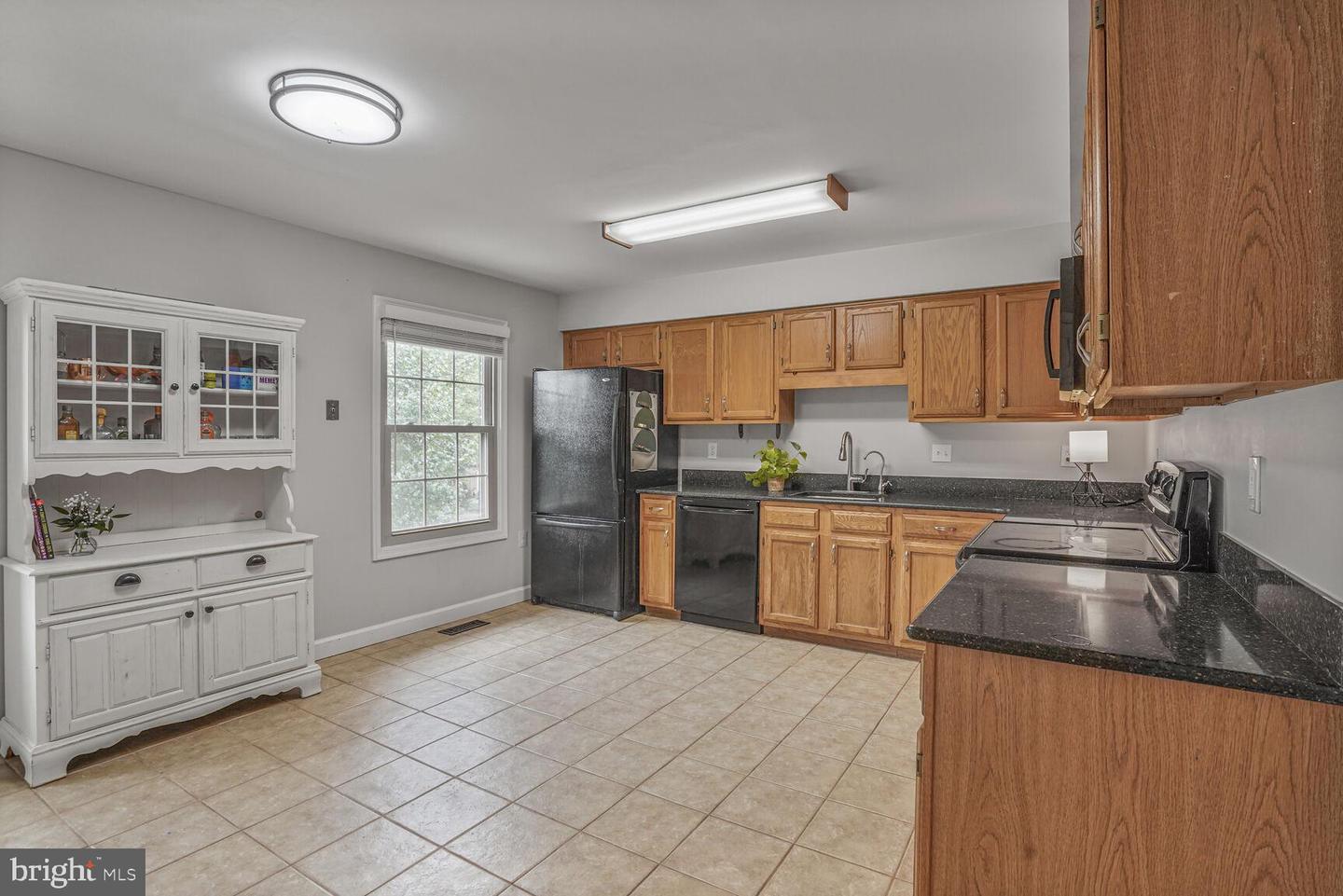 6705 SUNSET WOODS CT, BURKE, Virginia 22015, 3 Bedrooms Bedrooms, ,2 BathroomsBathrooms,Residential,For sale,6705 SUNSET WOODS CT,VAFX2245378 MLS # VAFX2245378