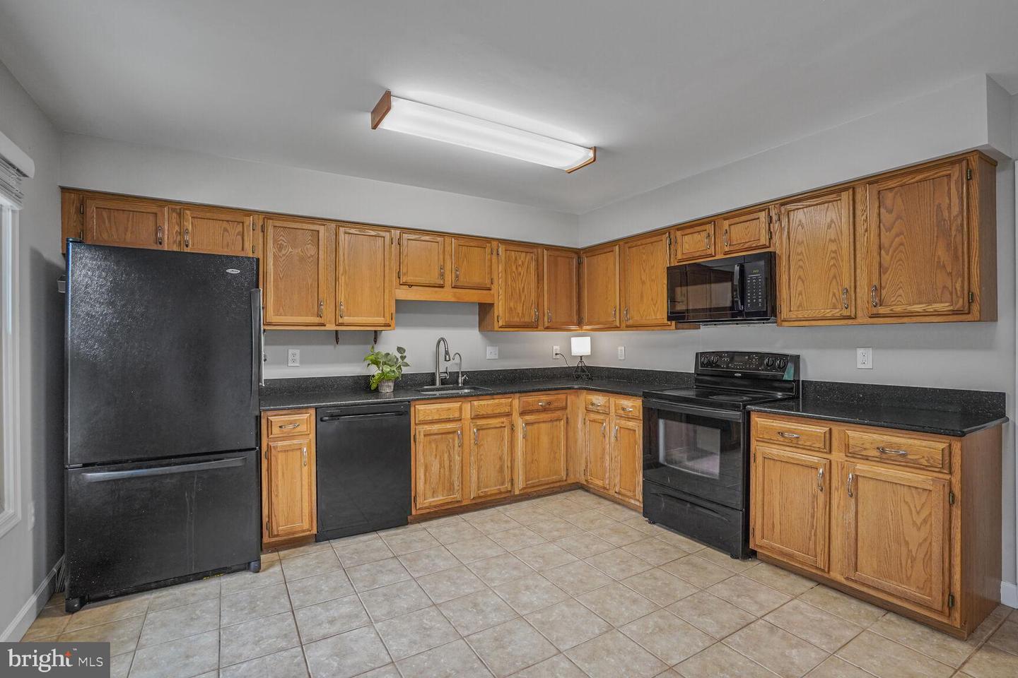 6705 SUNSET WOODS CT, BURKE, Virginia 22015, 3 Bedrooms Bedrooms, ,2 BathroomsBathrooms,Residential,For sale,6705 SUNSET WOODS CT,VAFX2245378 MLS # VAFX2245378