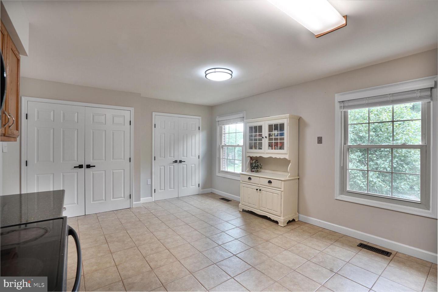 6705 SUNSET WOODS CT, BURKE, Virginia 22015, 3 Bedrooms Bedrooms, ,2 BathroomsBathrooms,Residential,For sale,6705 SUNSET WOODS CT,VAFX2245378 MLS # VAFX2245378