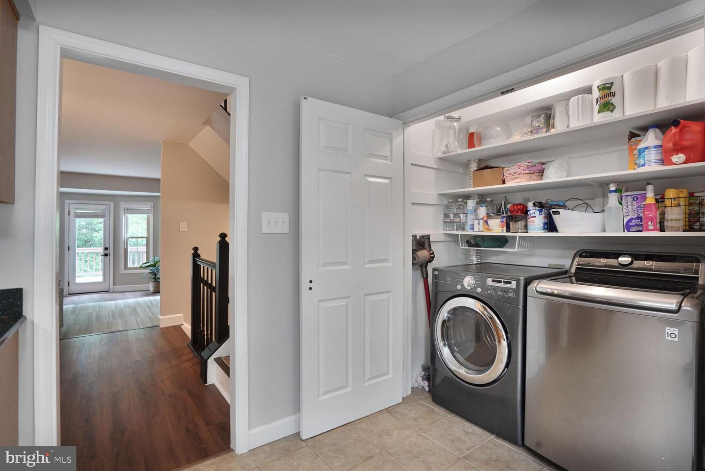 6705 SUNSET WOODS CT, BURKE, Virginia 22015, 3 Bedrooms Bedrooms, ,2 BathroomsBathrooms,Residential,For sale,6705 SUNSET WOODS CT,VAFX2245378 MLS # VAFX2245378